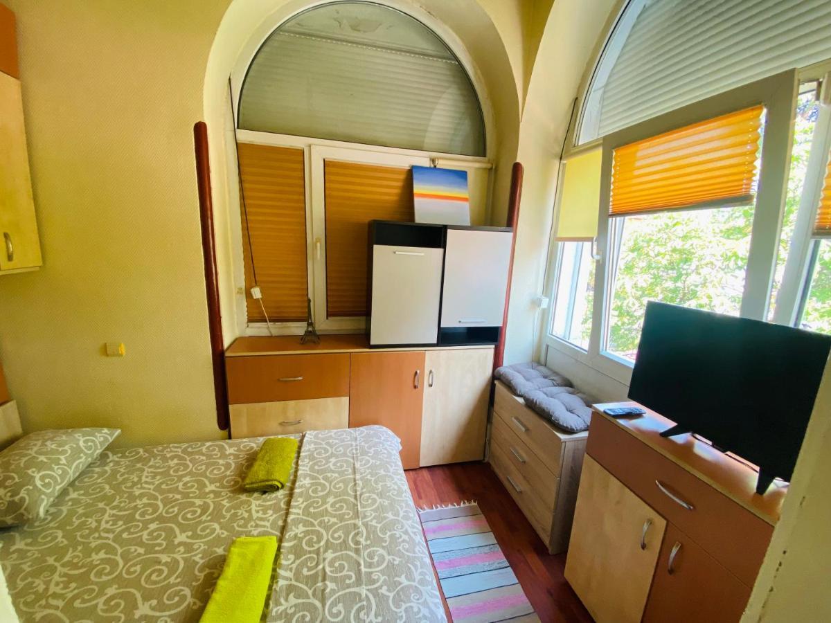 Central 2 Bedrooms Apartment Braşov Exterior foto